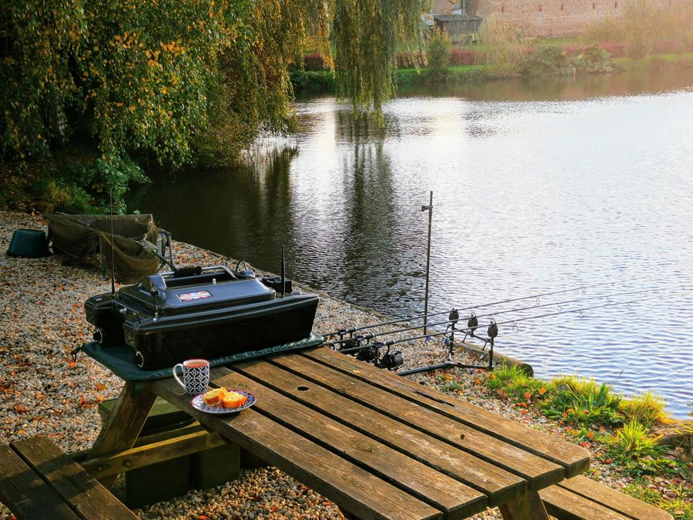 View the Bellevue Lake Scenic & Facility Gallery Etang Marolles